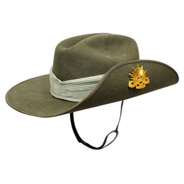AUSTRALIAN SLOUCH HAT with PUGGAREE AND BADGE